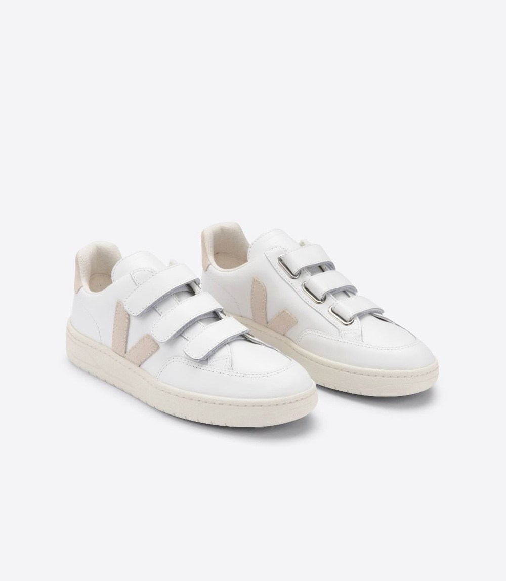 Veja Sneakers Barbati - V-Lock Piele - Albi - 4857360-UA